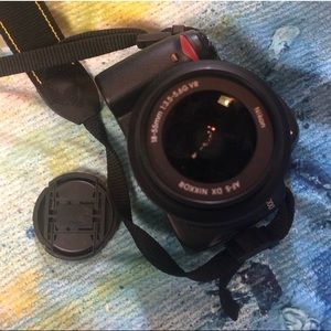 Nikon D3100 Brand new used twice will include battery and batt charger